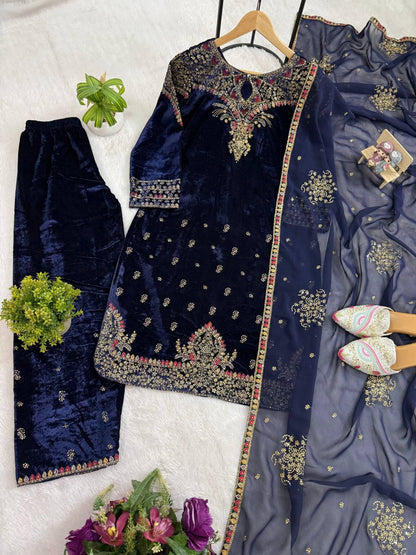 VELVET KURTI, DUPATTA & PENT